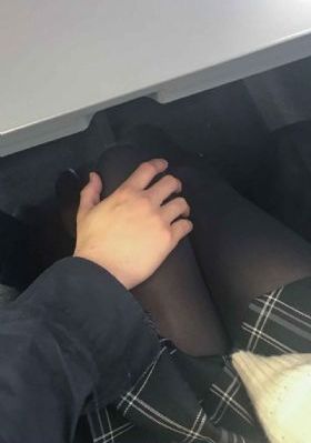 被多男摁住灌浓精np_蓝光手机在线看