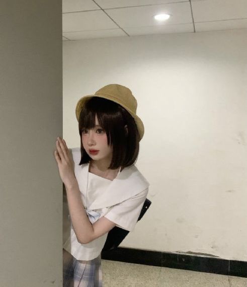 国产制服丝袜欧美在线_剧情片HD高清在线观看