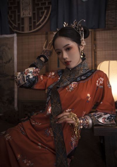少妇粉嫩小泬喷水视频69V_1080P完整在线观看